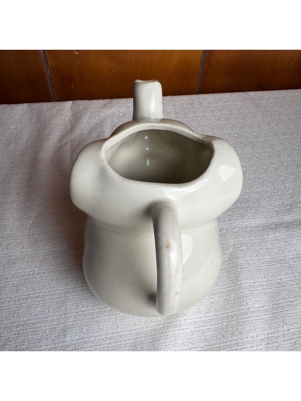 Vintage Darling USA Elephant Creamer Pitcher, 5 Inch Whimsical Ceramic Milk Jug - Picture 7 of 10